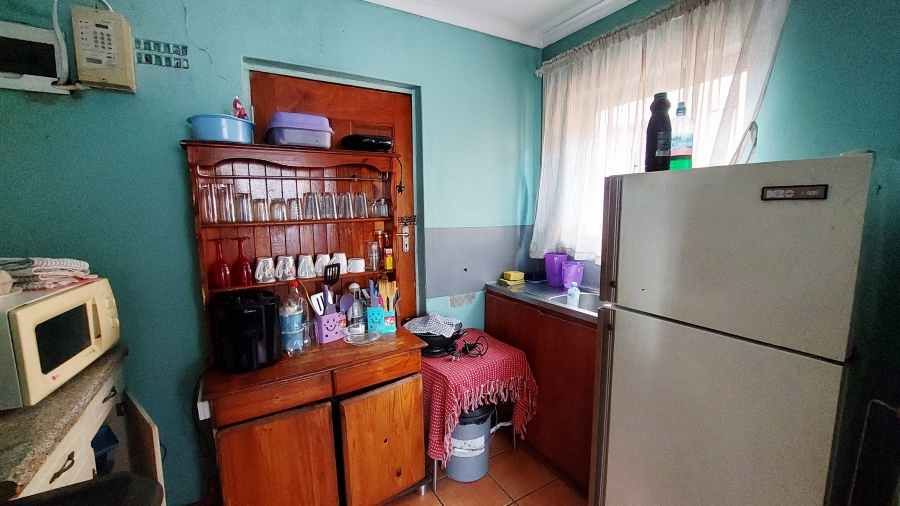 4 Bedroom Property for Sale in Palm Park Western Cape